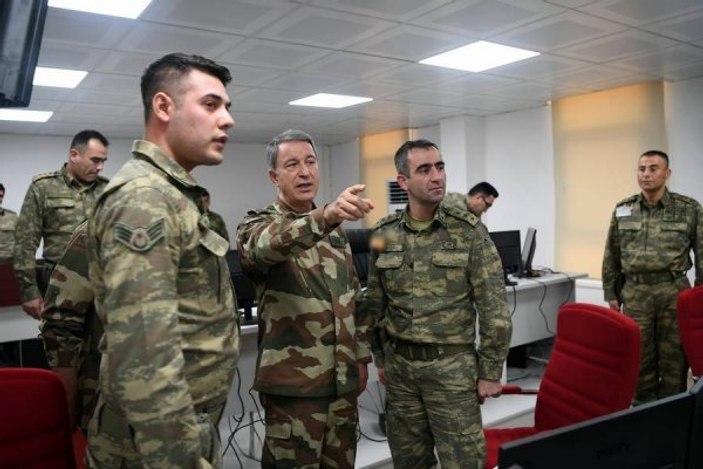 Hulusi Akar, Suriye sınırında