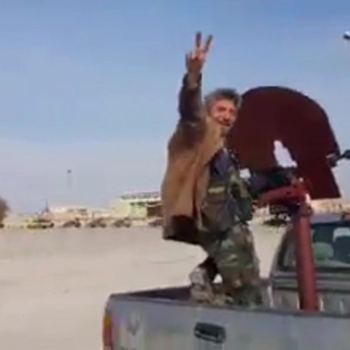 Rejim yanlısı Şii milisler Afrin'e girmeye başladı