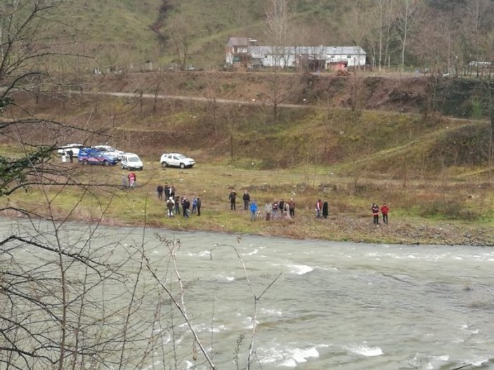 Ordu’da otomobil ırmağa uçtu: 1 ölü, 1 kayıp