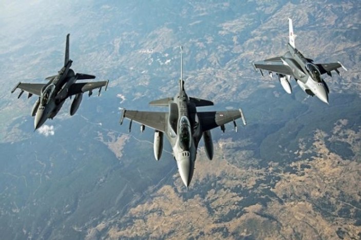 Kuzey Irak'ta 12 terörist öldürüldü