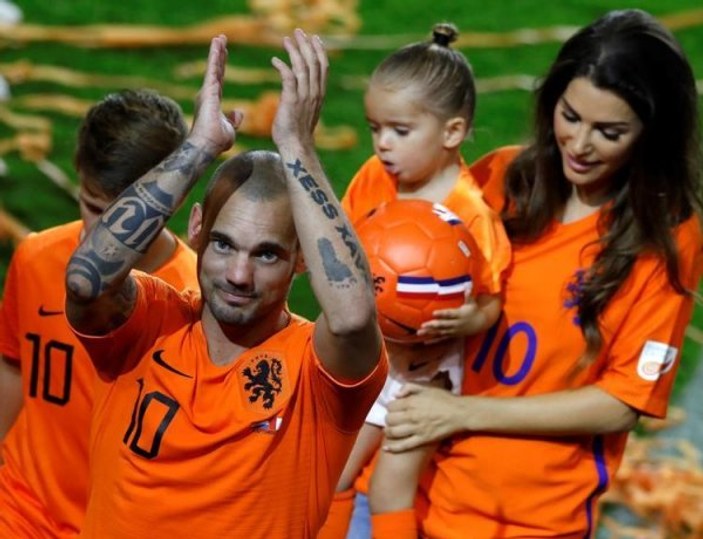 Sneijder kliniğe yatarsa Yolanthe'yle barışacak
