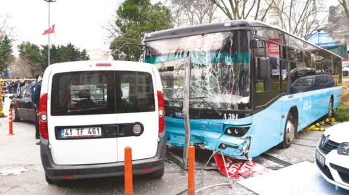 Kaza yapan otobüs şoförü trafik magandası çıktı