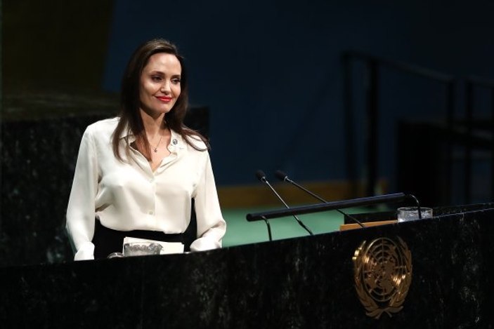 Jolie: Sivillerin korunması hükümetlerin birincil görevi
