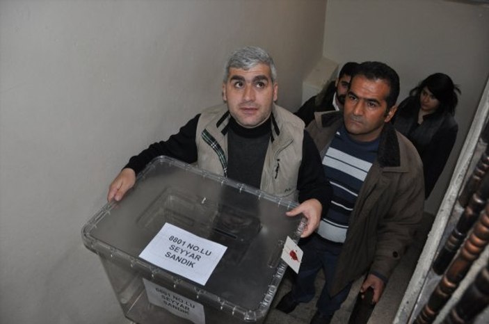 Hastalığı olanlar için seyyar sandık uygulaması