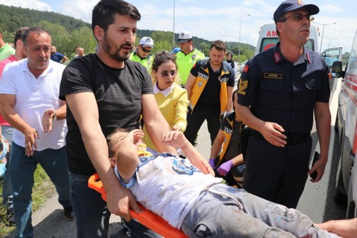 Bolu'da TEM otoyolunda kaza: 2 ölü, 5 yaralı