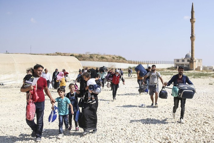 Çavuşoğlu: Sığınmacılara mali yardım daha hızlı olmalı