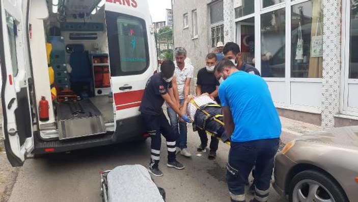 Edirne'de 2 kişiye otomobili ile çarpan sürücü kaçtı