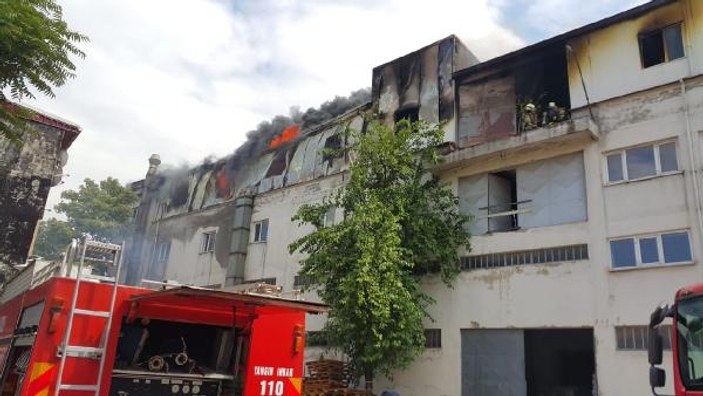 Bursa'da tekstil fabrikasında yangın çıktı