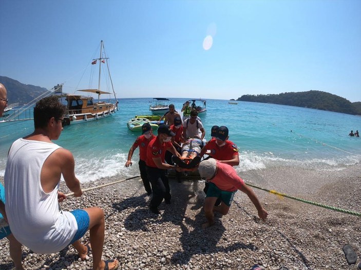 Fethiye’de yamaç paraşütü pilotu denize düştü