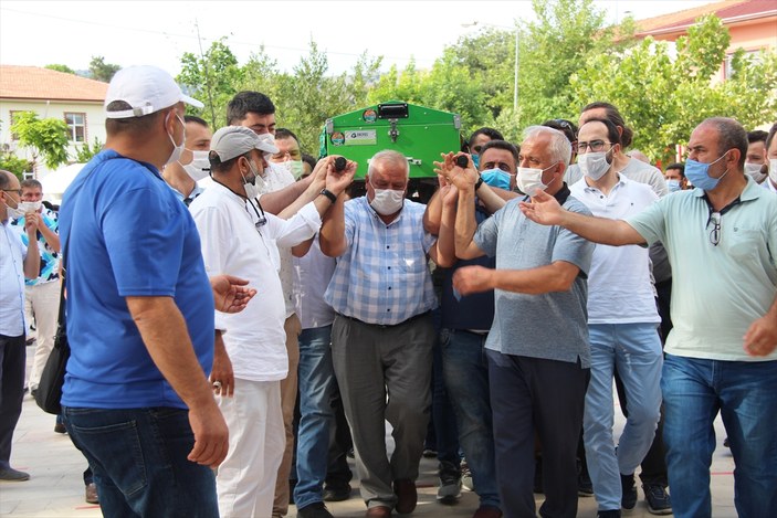 Yazar Asım Gültekin, Amasya'da son yolculuğuna uğurlandı