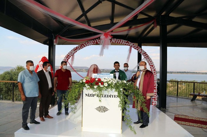 Gaziantep’teki Zeugma Antik Kenti’nde 2 bin sonra nikah kıyıldı