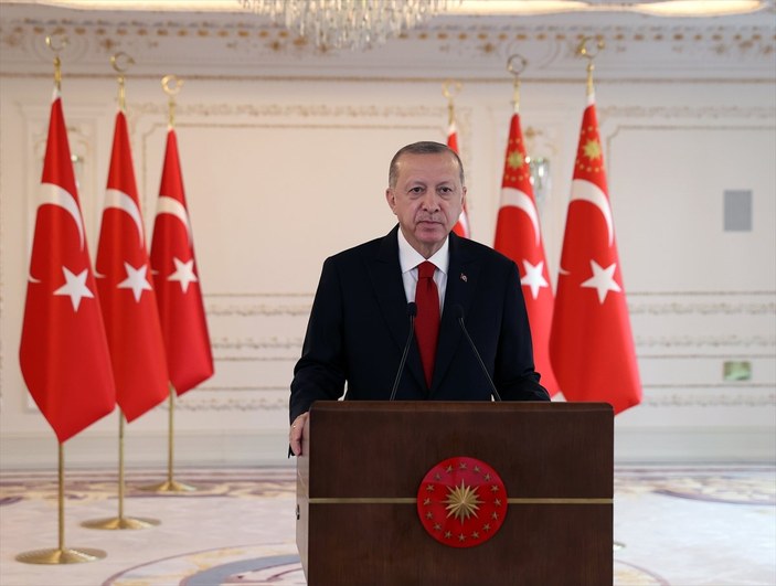 Cumhurbaşkanı Erdoğan: Demokrasiden bahsedenlerin AK Parti'ye tutumu katıksız faşizm