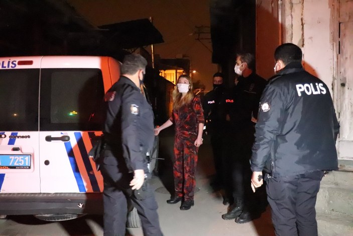 Denizli'de eski eşinin alıkoyduğu kadını polisler kurtardı