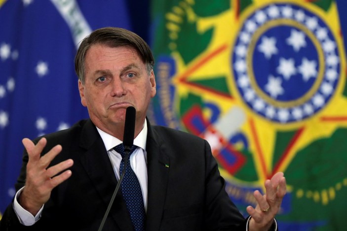 Jair Bolsonaro: Koronavirüs aşısı yaptıranlar, timsaha dönüşebilir