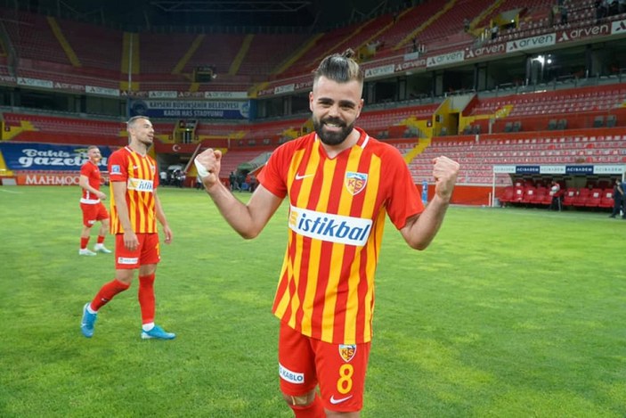 Galatasaray, Hasan Hüseyin'i transfer ediyor