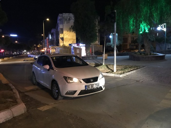 Aydın'da polisten kaçan mahkeme müdürünün aracından silah çıktı