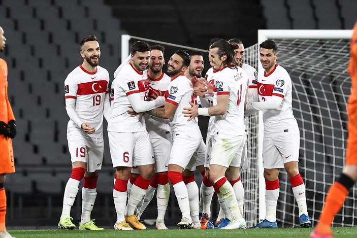 Hollanda basını: Türkiye'de felaket gecesi