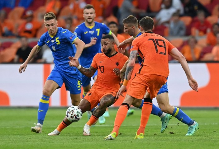 Hollanda, Ukrayna'yı 3 golle mağlup etti