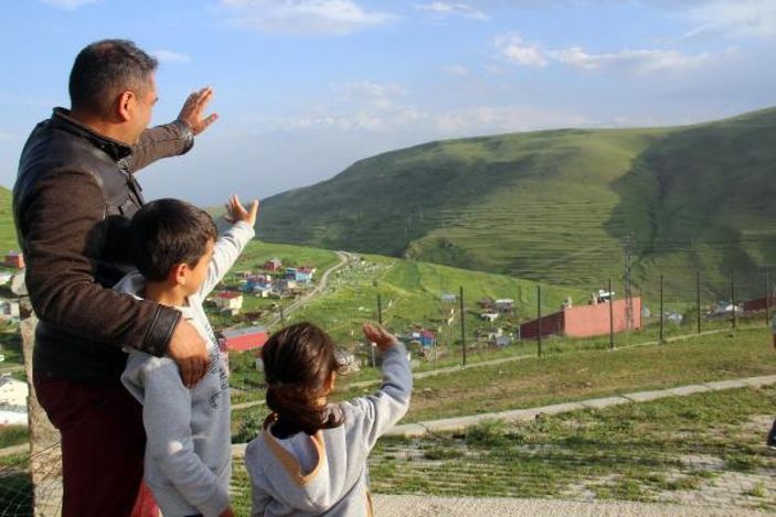 Atatürk silüeti, Karadağ sırtlarında belirdi