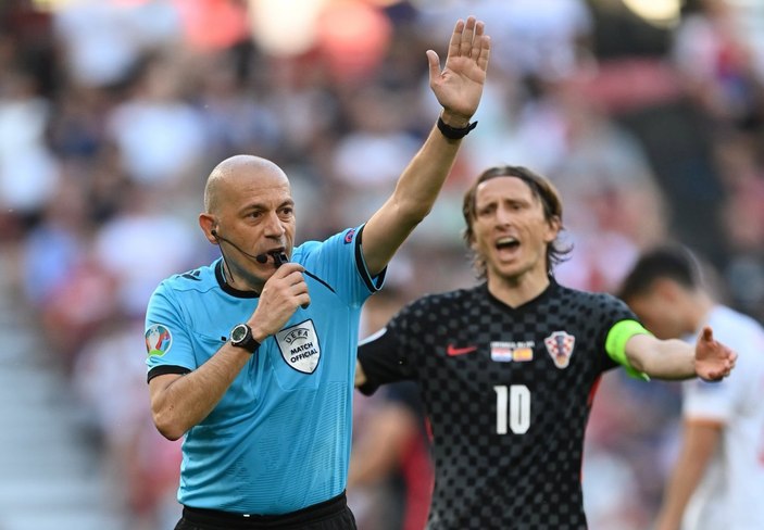 EURO 2020'de İtalyanların Cüneyt Çakır şaşkınlığı
