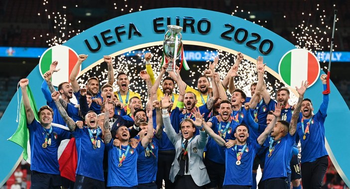 EURO 2020 kupası İtalya'nın