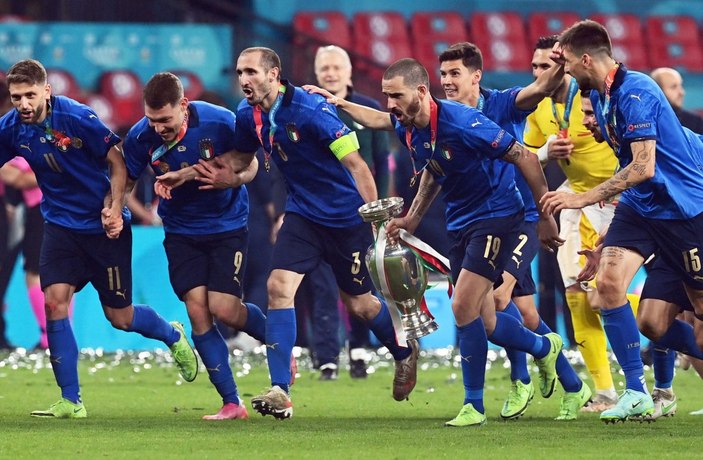 EURO 2020 kupası İtalya'nın