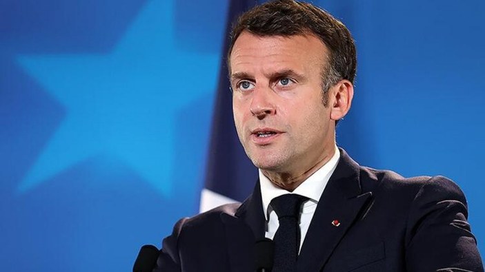 Emmanuel Macron, Kabil Büyükelçisini çekeceklerini bildirdi