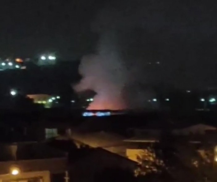 Bursa'daki geri dönüşüm tesisinde çıkan yangın söndürüldü