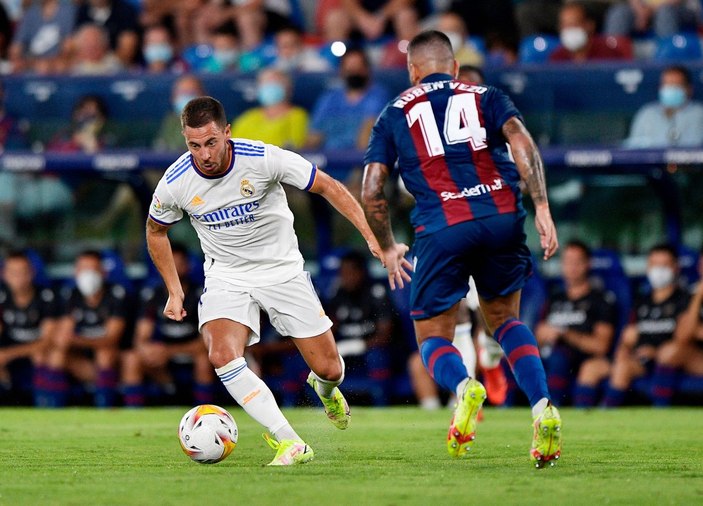 Juventus'ta Cristiano Ronaldo gitti, Eden Hazard geliyor