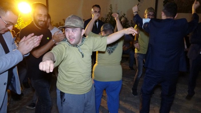 Bursa'da engelliler için asker eğlencesi düzenlendi