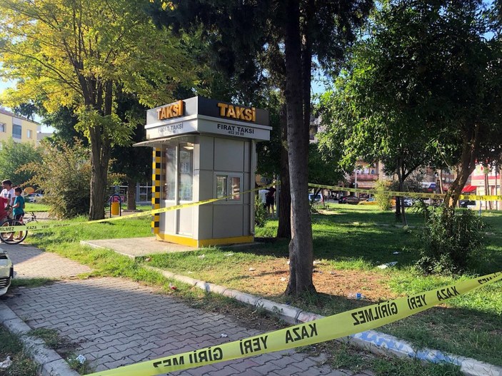 İzmir’deki parkta cinayet: Kız arkadaşının 2 yakını aranıyor