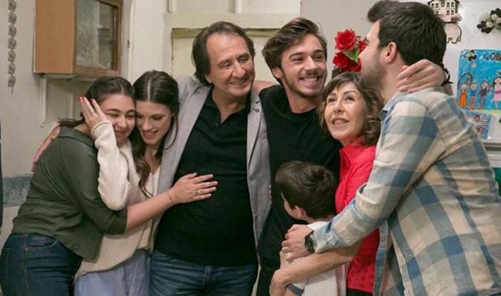 Arka Sokaklar dizisinden kimler ayrıldı, kimler kadroya dahil oldu? Yeni sezon başlıyor..