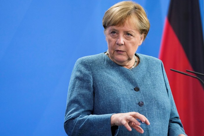 Angela Merkel: Kabil'deki havalimanı hayati öneme sahip