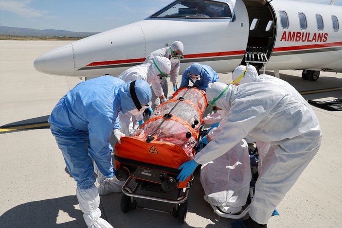 Türkiye'nin ambulans uçakları, 154 hasta için 53 ülkeye uçtu