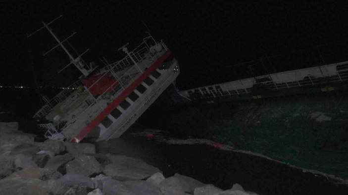 Maltepe’de lodos nedeniyle gemi battı