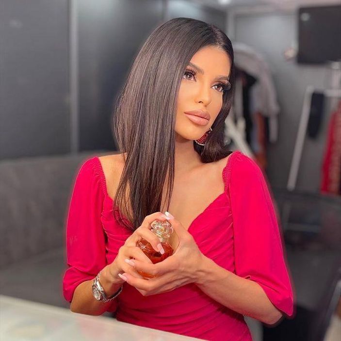 Gülşah Saraçoğlu ve Bircan Bali saç saça baş başa kavga etti! "Naylon magazinci" deyince ortalık karıştı!