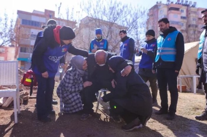 Azerbaycan'dan Türkiye’ye Deprem Için 276 Milyon 385 Bin TL'lik Maddi ...