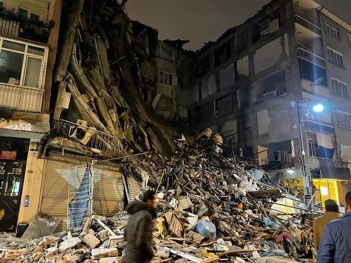 Deprem felaketinde 19'ncu gün bilançosu: Can kaybı 44 bin 218'e yükseldi