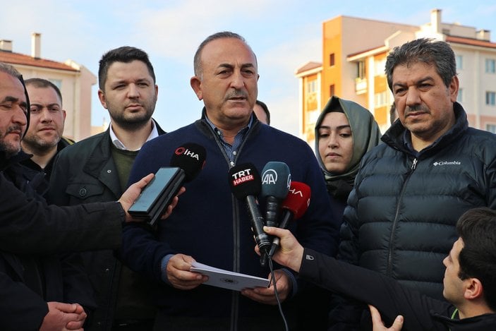 Bakan Çavuşoğlu: 90 ülkeden 11 bin 500 arama kurtarma ekibi geldi #5