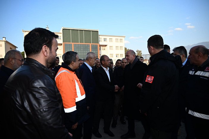 Süleyman Soylu, Osmaniye'de çalışmalar hakkında bilgi aldı