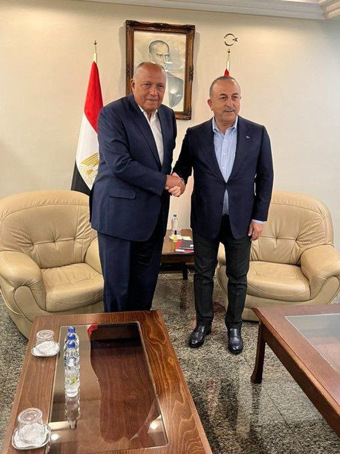 Mevlüt Çavuşoğlu Mısırlı mevkidaşı Samih Şukri ile görüştü