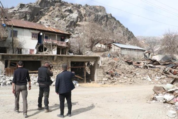 Kahramanmaraş'ta köylülerin kaya parçası korkusu