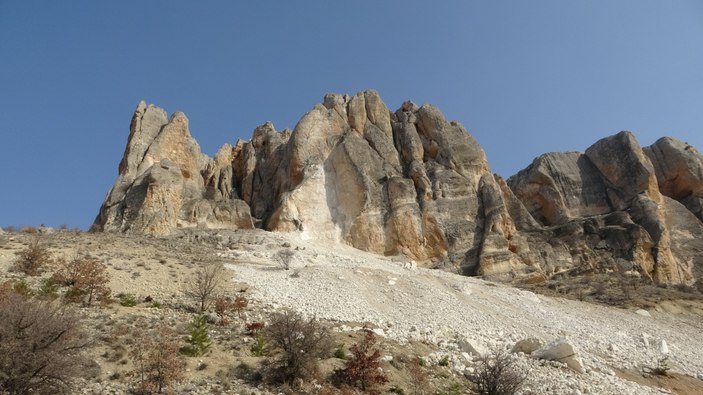 Malatya'da dağlar yerinden oynadı