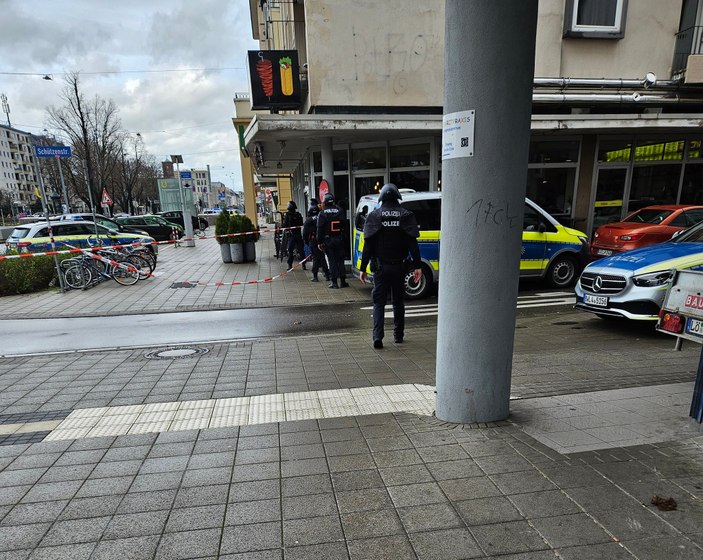 Almanya'da bir eczanede rehine krizi yaşandı