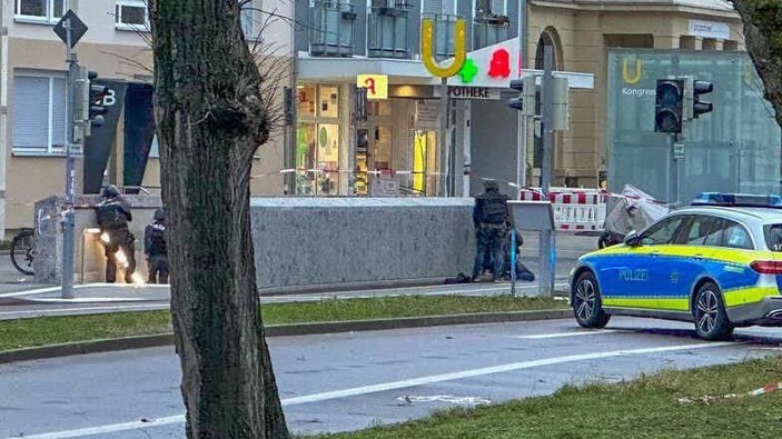 Almanya'da bir eczanede rehine krizi yaşandı