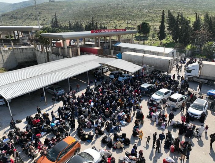Hulusi Akar, deprem sonrası ülkesine dönen Suriyelilerin sayısını açıkladı