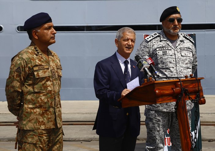 Pakistan'dan depremzedelere yardım taşıyan 3. gemi yola çıktı