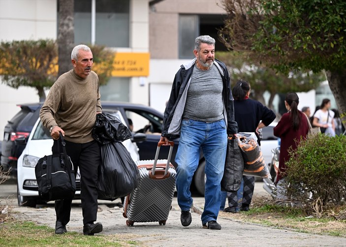 Süheyla Sultan gemisi İskenderun'da depremzedeleri ağırlamaya başladı