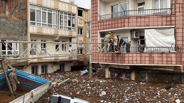 Şanlıurfa'da metrekareye 6 ayda düşen 200 kilogram yağış, 1 günde düştü