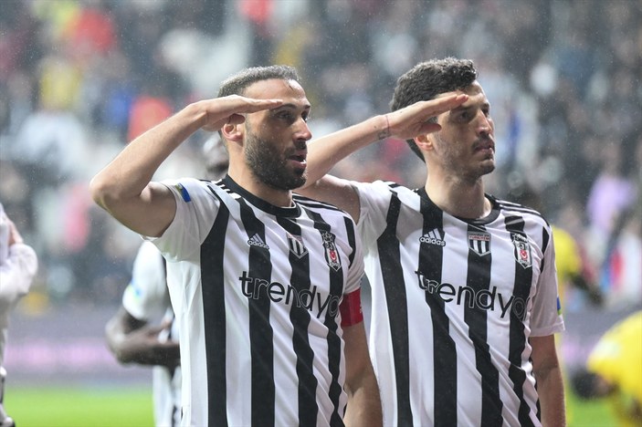 Beşiktaş, İstanbulspor'u üç golle geçti